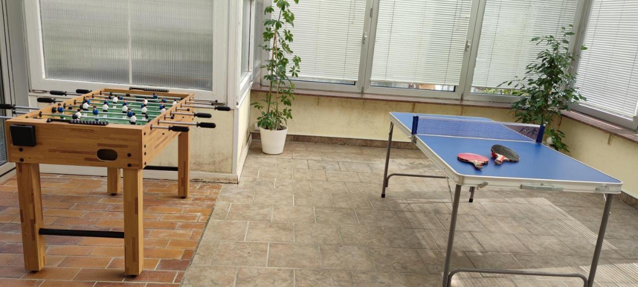 Schoene Und Optimal Gelegene Wohnung Weisskirchen Dış mekan fotoğraf